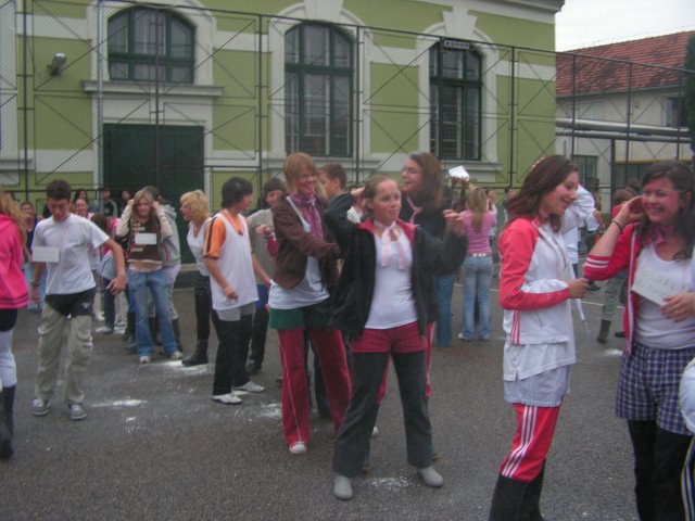Gólya tábor