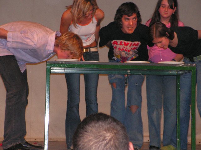 Gólya tábor
