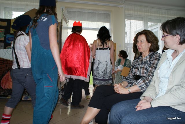 2010 9. D osztály évzáró előadása