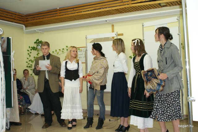 2010 9. D osztály évzáró előadása