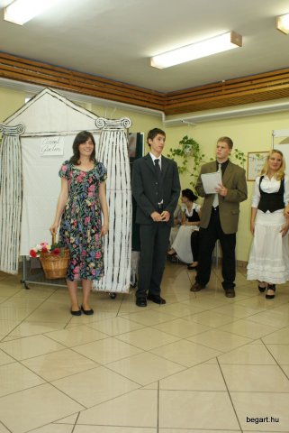 2010 9. D osztály évzáró előadása