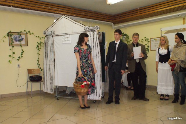 2010 9. D osztály évzáró előadása
