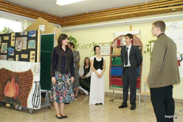 2010 9. D osztály évzáró előadása