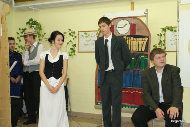 2010 9. D osztály évzáró előadása