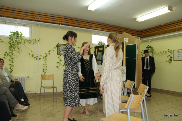 2010 9. D osztály évzáró előadása