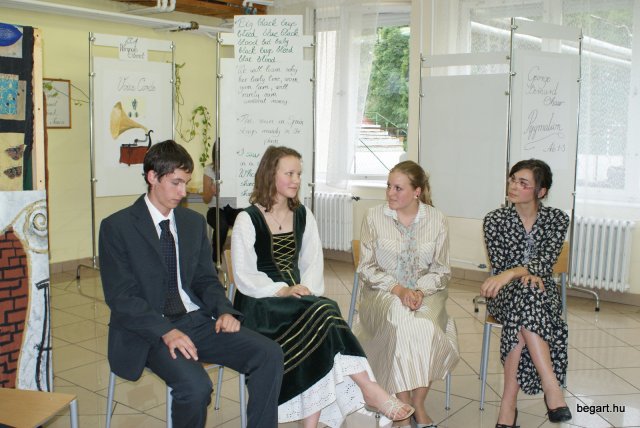 2010 9. D osztály évzáró előadása