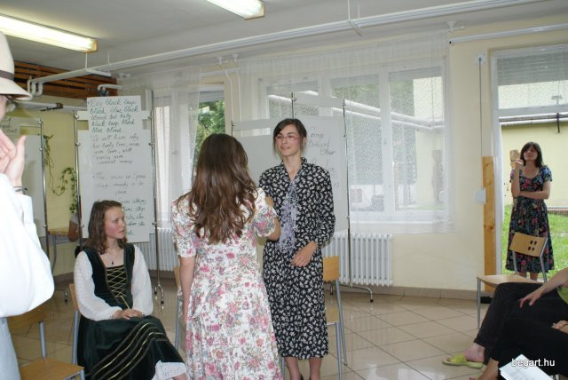 2010 9. D osztály évzáró előadása