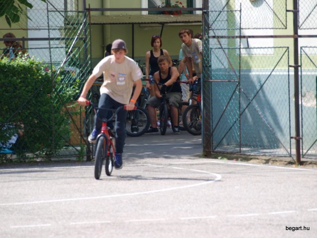2010 DÖK nap