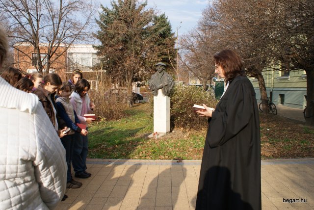 2010 Koszorúzás