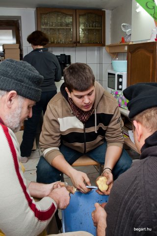 Mikulás ment Békésről Bélfenyérre