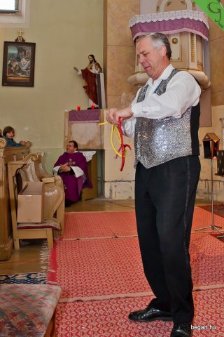 Mikulás ment Békésről Bélfenyérre