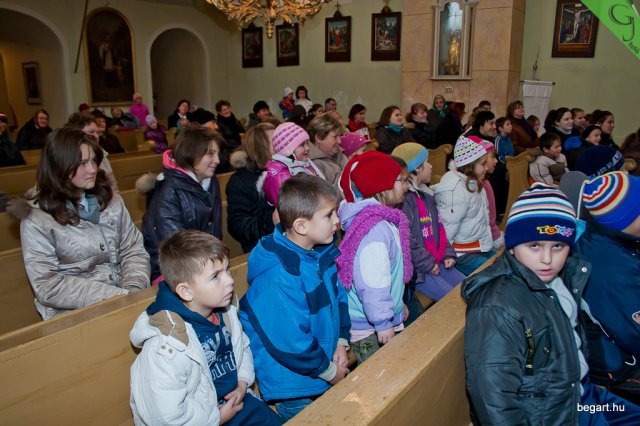 Mikulás ment Békésről Bélfenyérre
