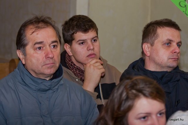 Mikulás ment Békésről Bélfenyérre