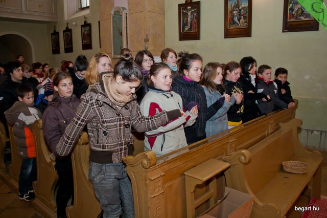 Mikulás ment Békésről Bélfenyérre
