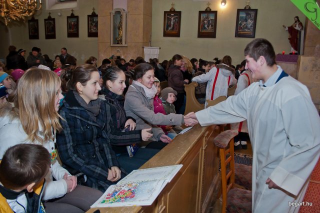 Mikulás ment Békésről Bélfenyérre