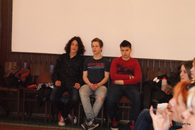 Ki mit tud