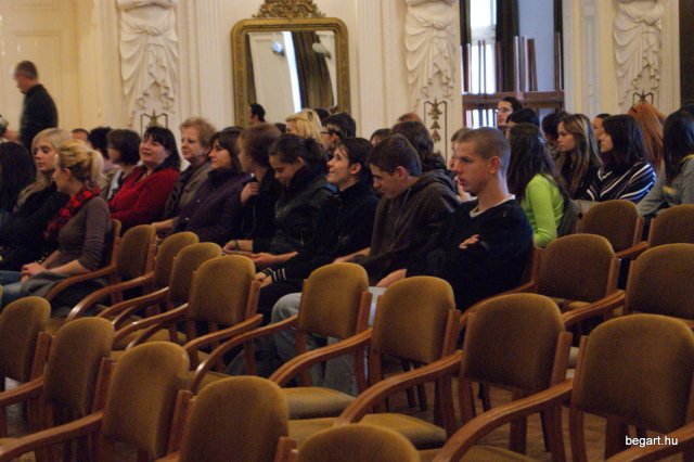 Kiállításmegnyitó a Vigadóban