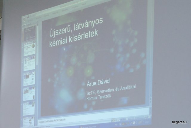 Látványos kémiakisérletek