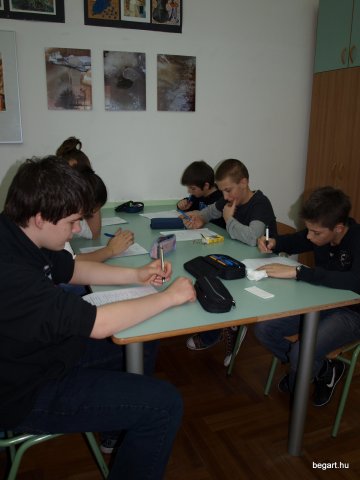 Csendes nap alsó évfolyam