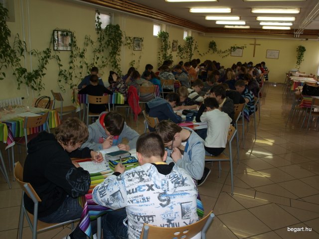 Csendes nap alsó évfolyam