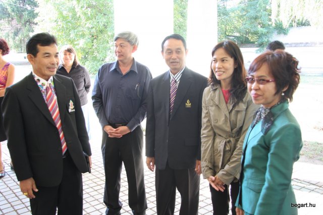 Kiállítás a thai gyerekek munkáiból a Munkácsy Emlékházban