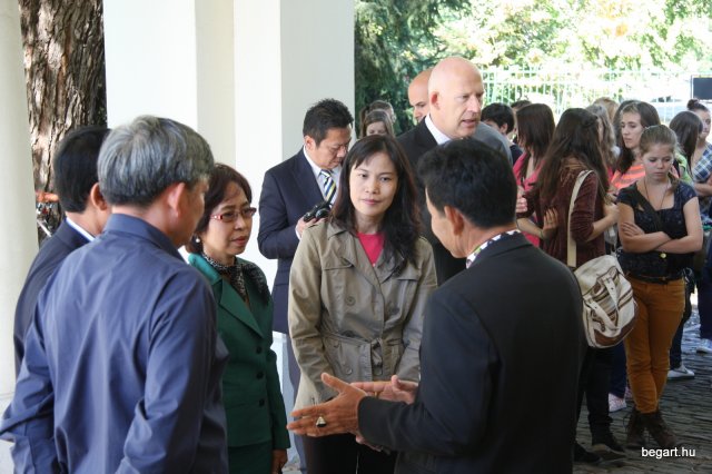 Kiállítás a thai gyerekek munkáiból a Munkácsy Emlékházban