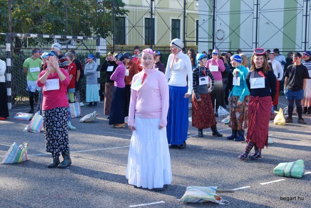 Gólyanap és gólyabál