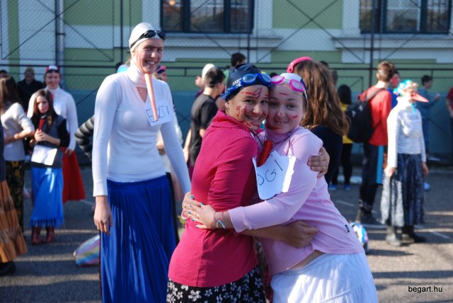 Gólyanap és gólyabál