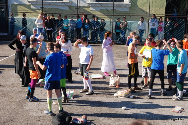 Gólyanap és gólyabál