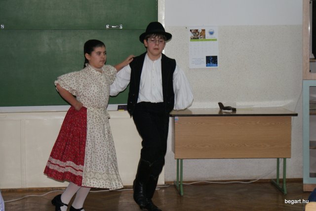Ki mit tud?