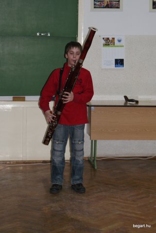 Ki mit tud?