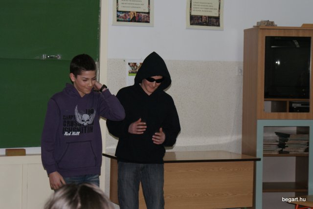 Ki mit tud?
