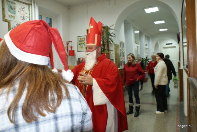 Mikulás buli
