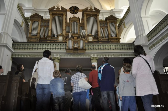 Picik "templomtúrája"