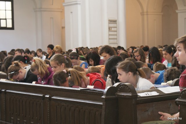 A végzős diákok utolsó áhítata