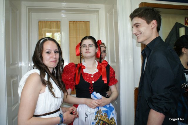 Bolond Ballagás