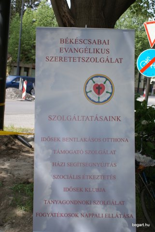Ingyen ételosztás