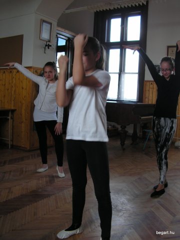 Ki mit tud