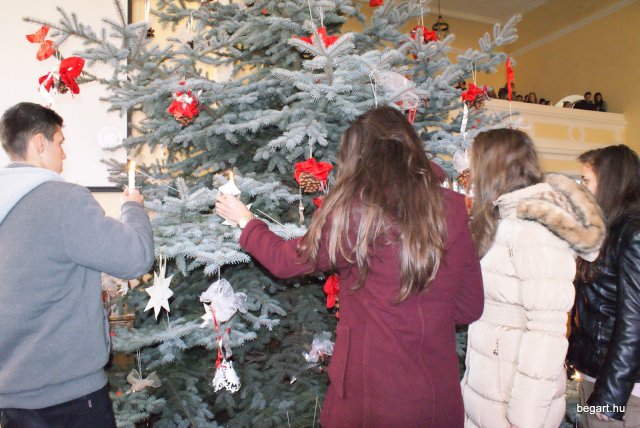 Adventtől vízkeresztig