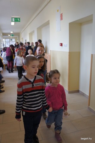 Indiánok hada a nyílt napunkon