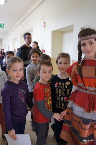Indiánok hada a nyílt napunkon