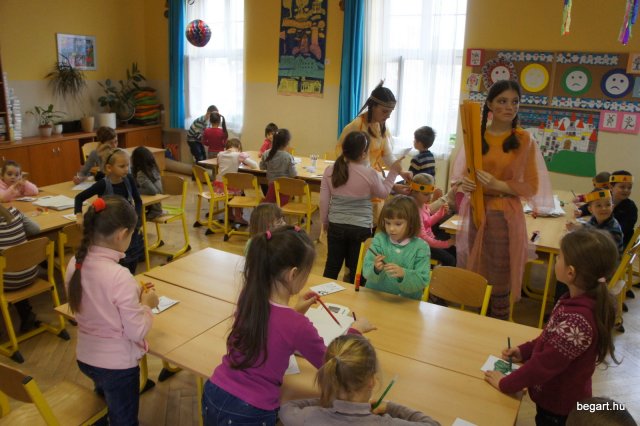 Indiánok hada a nyílt napunkon