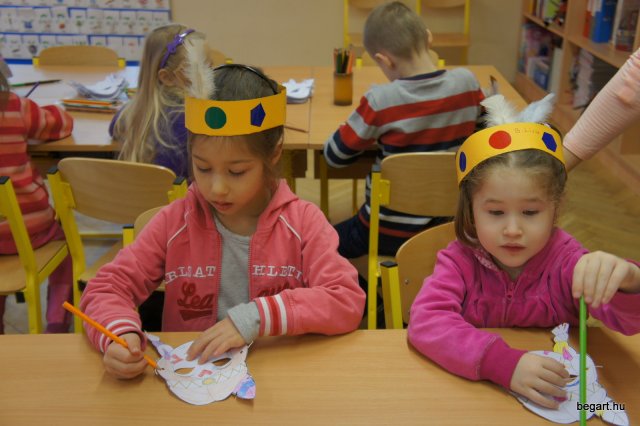 Indiánok hada a nyílt napunkon