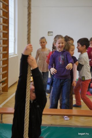 Indiánok hada a nyílt napunkon