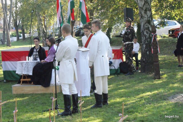 Koszorúzás a nemzeti gyásznapon