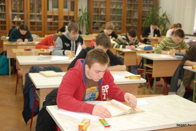 X. Wigner Jenő Országos Fizika Feladatmegoldó Verseny
