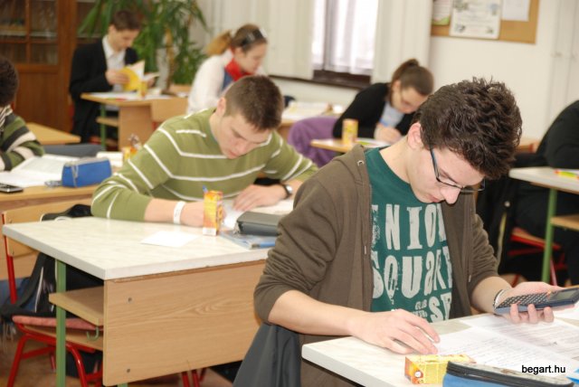 X. Wigner Jenő Országos Fizika Feladatmegoldó Verseny