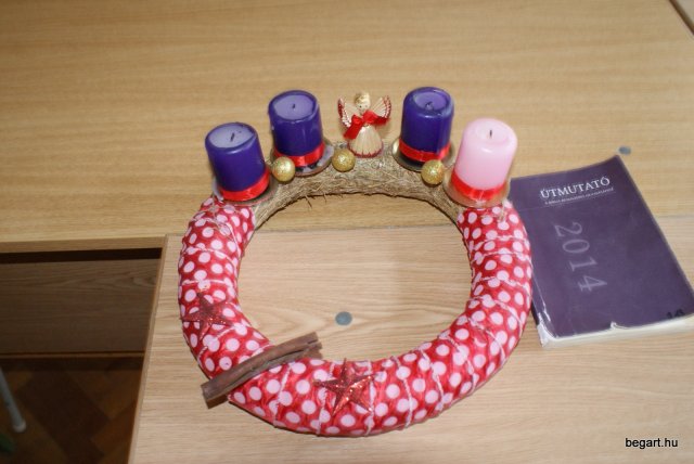 Adventi koszorúk az iskolában