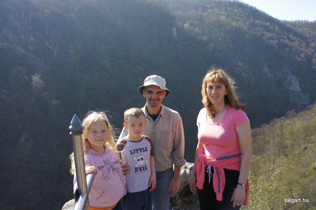 BEG Barangolókkal a Zichy-barlangban