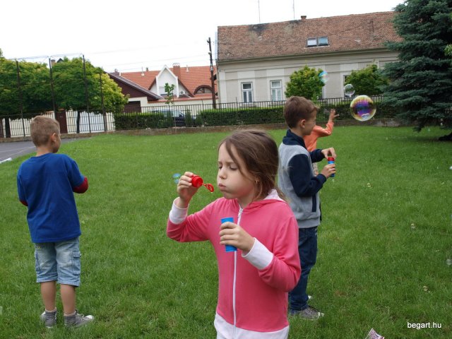 Gyereknap